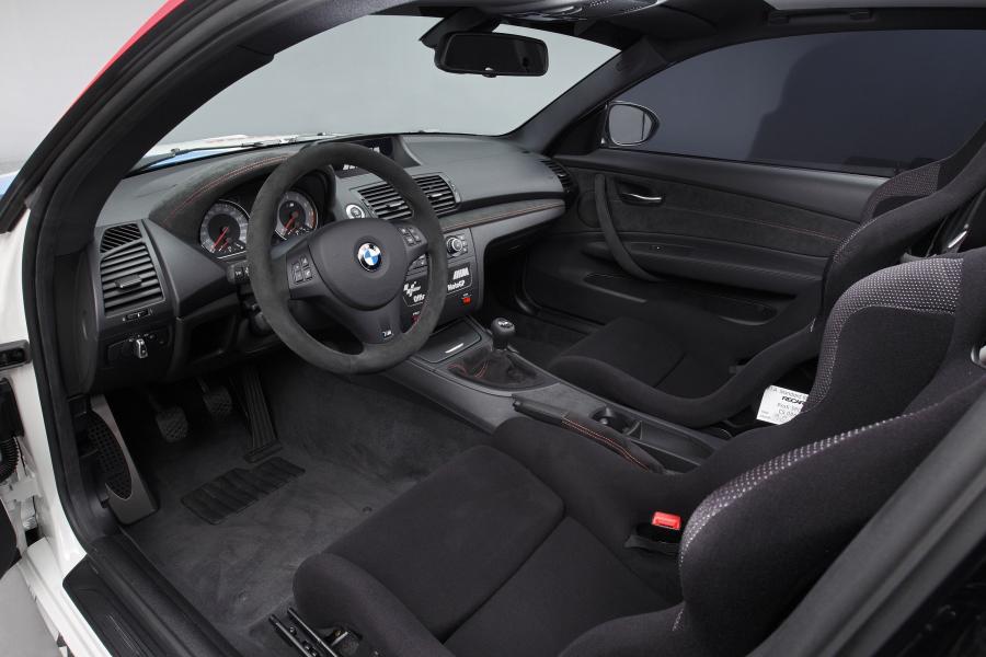 BMW 1-Series M Coupe MotoGP Safety Car 2011 года  (фото 24 из 40)